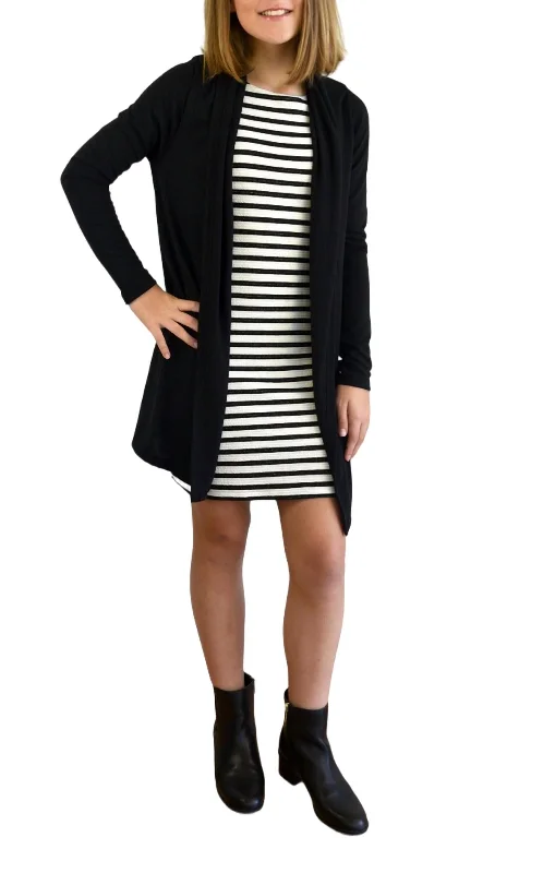 Bomber men jackets with ribbed cuffs for a classic 80s style Slim - fit men coats in navy blue for a classic and sophisticated appearance Girls Duster Cardigan In Black Bomber men jackets with ribbed cuffs for a classic 80s style Slim - fit men coats in navy blue for a classic and sophisticated appearance Girls Duster Cardigan In Black
