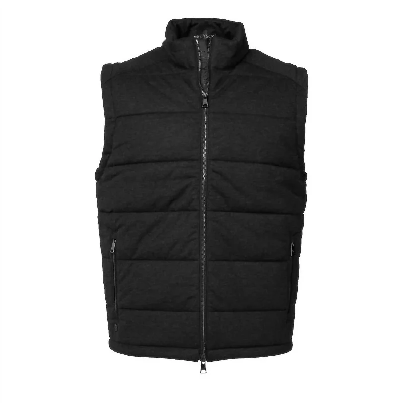 Fleece - lined men jackets for cold - weather commuting Lightweight men coats made of breathable fabric for spring and autumn Men's Eos Luxe Vest In Dark Grey Fleece - lined men jackets for cold - weather commuting Lightweight men coats made of breathable fabric for spring and autumn Men's Eos Luxe Vest In Dark Grey