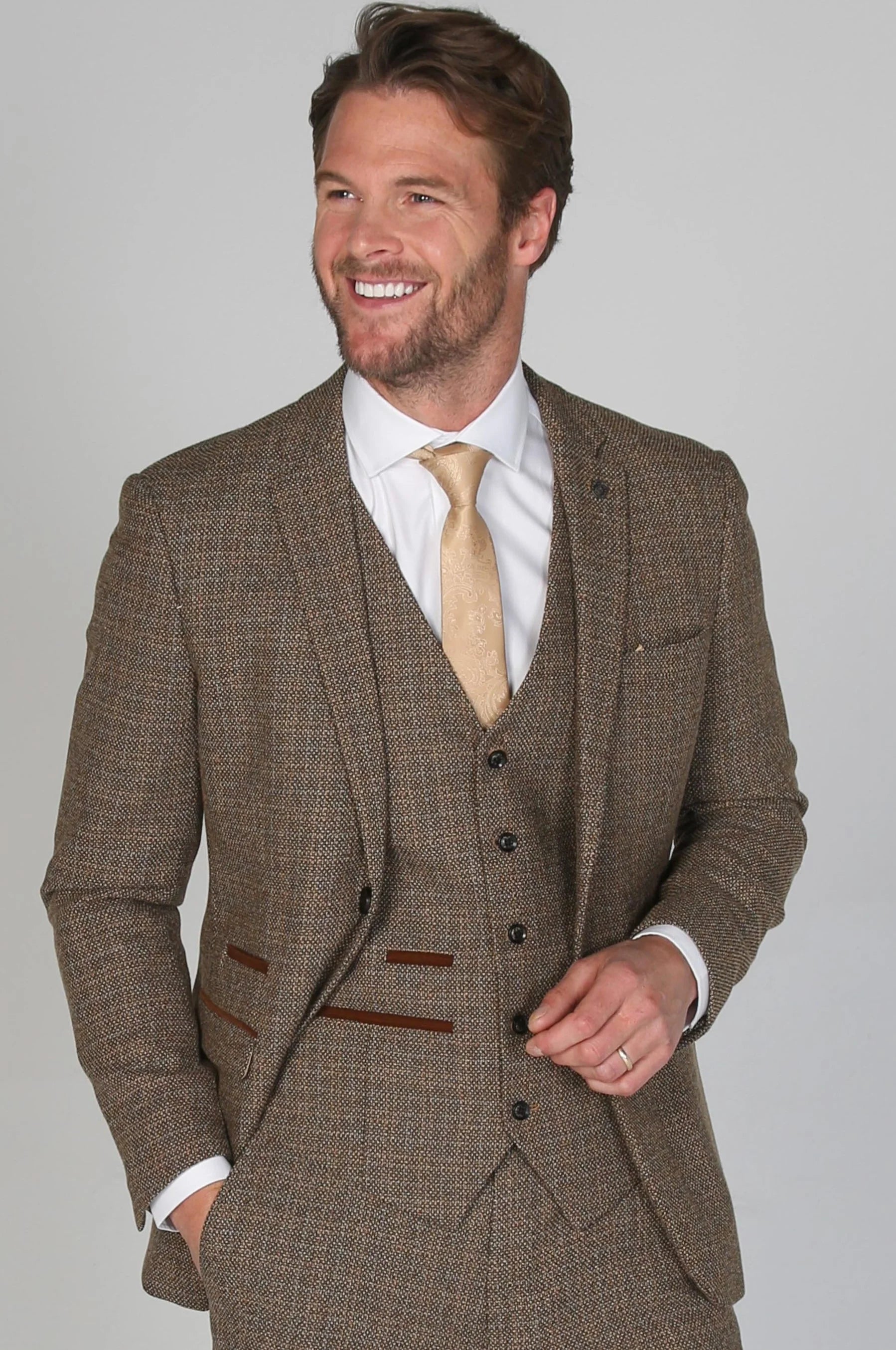 Men jackets with a zip - off sleeves to convert to a vest Camouflage men coats for outdoor enthusiasts and hunters Ralph -Tweed Check Blazer Peaky Blinders Men jackets with a zip - off sleeves to convert to a vest Camouflage men coats for outdoor enthusiasts and hunters Ralph -Tweed Check Blazer Peaky Blinders