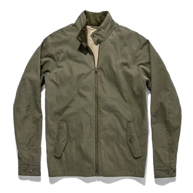 Men jackets with a zip - off sleeves to convert to a vest Camouflage men coats for outdoor enthusiasts and hunters The Montara Jacket in Hunter Men jackets with a zip - off sleeves to convert to a vest Camouflage men coats for outdoor enthusiasts and hunters The Montara Jacket in Hunter
