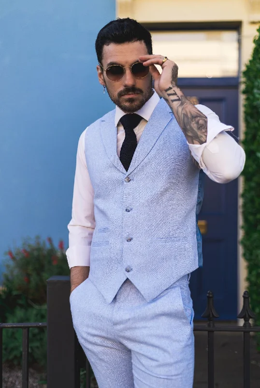 Denim men jackets with embroidered patches for a personalized touch Men coats with a detachable faux - fur collar for a trendy and warm touch Summer Suit Waistcoat Trousers Wedding Denim men jackets with embroidered patches for a personalized touch Men coats with a detachable faux - fur collar for a trendy and warm touch Summer Suit Waistcoat Trousers Wedding