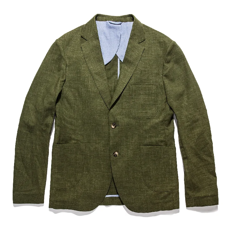 Performance - driven men jackets with breathable fabric for sports Men coats with a stand - up collar for a sleek and modern look The Telegraph Jacket in Evergreen Performance - driven men jackets with breathable fabric for sports Men coats with a stand - up collar for a sleek and modern look The Telegraph Jacket in Evergreen