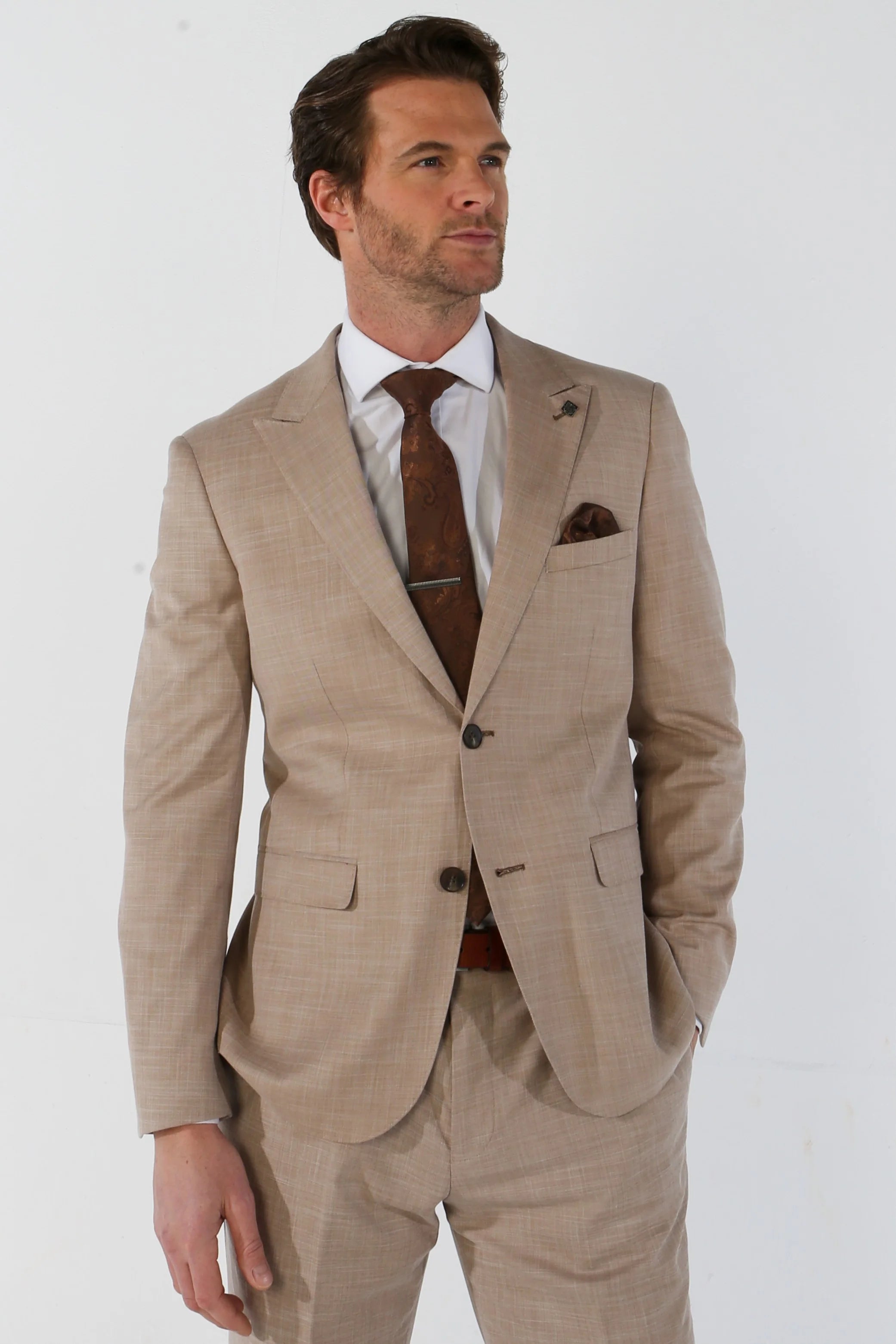 Men jackets with a hidden interior pocket for secure storage Men coats with multiple inner pockets for convenient storage of essentials Kurt - Tailored Fit Blazer Sport Coat Men jackets with a hidden interior pocket for secure storage Men coats with multiple inner pockets for convenient storage of essentials Kurt - Tailored Fit Blazer Sport Coat