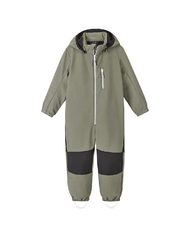 Lightweight men jackets made from recycled nylon for eco - friendly travel Men coats with a contrasting trim for a fashion - forward aesthetic Reima Nurmes Softshell Overall Lightweight men jackets made from recycled nylon for eco - friendly travel Men coats with a contrasting trim for a fashion - forward aesthetic Reima Nurmes Softshell Overall