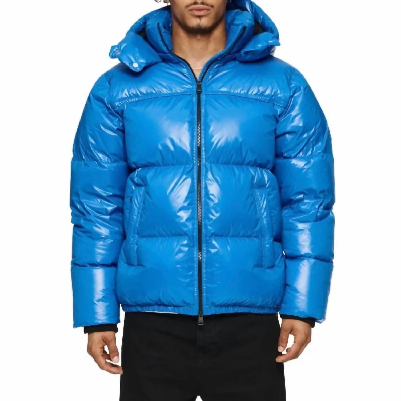 Hooded men jackets with a detachable faux - fur trim for added warmth Men coats with a quilted pattern for added texture and warmth Nylon Down Puffer Jacket In Blue Hooded men jackets with a detachable faux - fur trim for added warmth Men coats with a quilted pattern for added texture and warmth Nylon Down Puffer Jacket In Blue