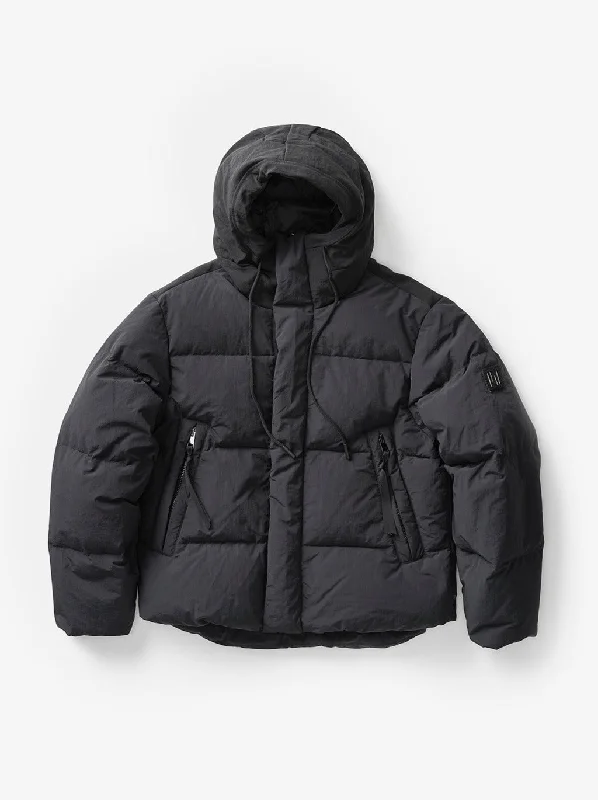 Men jackets with a media - friendly pocket for easy access to gadgets Men coats made from recycled materials for an eco - friendly choice M Fowler Down Jacket - Black Men jackets with a media - friendly pocket for easy access to gadgets Men coats made from recycled materials for an eco - friendly choice M Fowler Down Jacket - Black