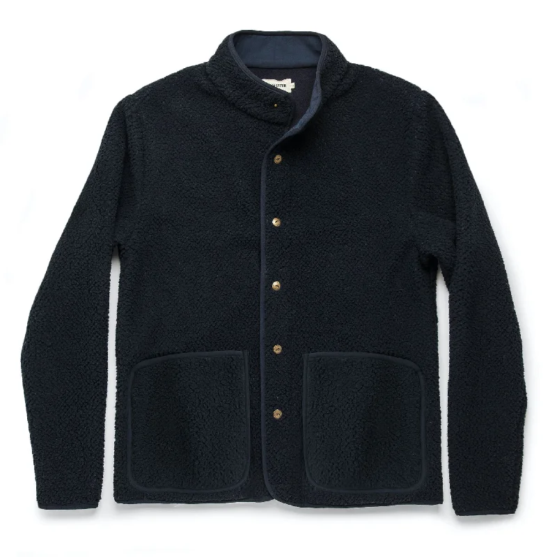 Fleece - lined men jackets for cold - weather commuting Lightweight men coats made of breathable fabric for spring and autumn The Port Jacket in Navy Sherpa Fleece - lined men jackets for cold - weather commuting Lightweight men coats made of breathable fabric for spring and autumn The Port Jacket in Navy Sherpa