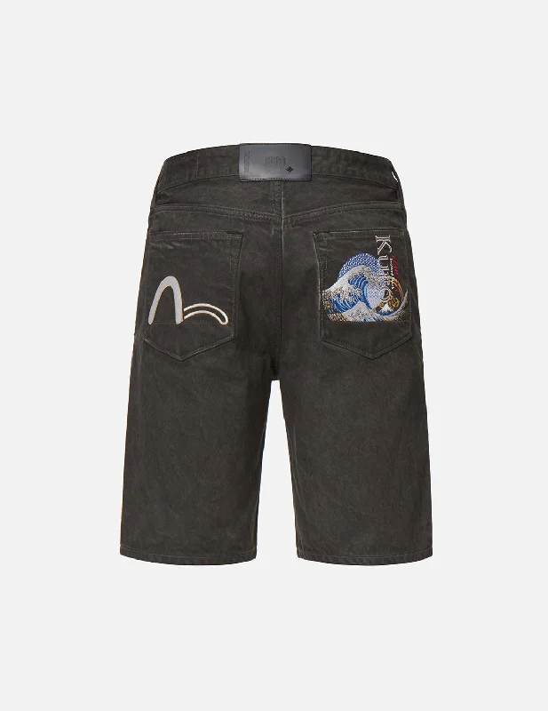 Men's denim shorts with a lightweight, breathable lining Ukiyo-E and Sashiko Embroidered Denim Shorts Men's denim shorts with a lightweight, breathable lining Ukiyo-E and Sashiko Embroidered Denim Shorts
