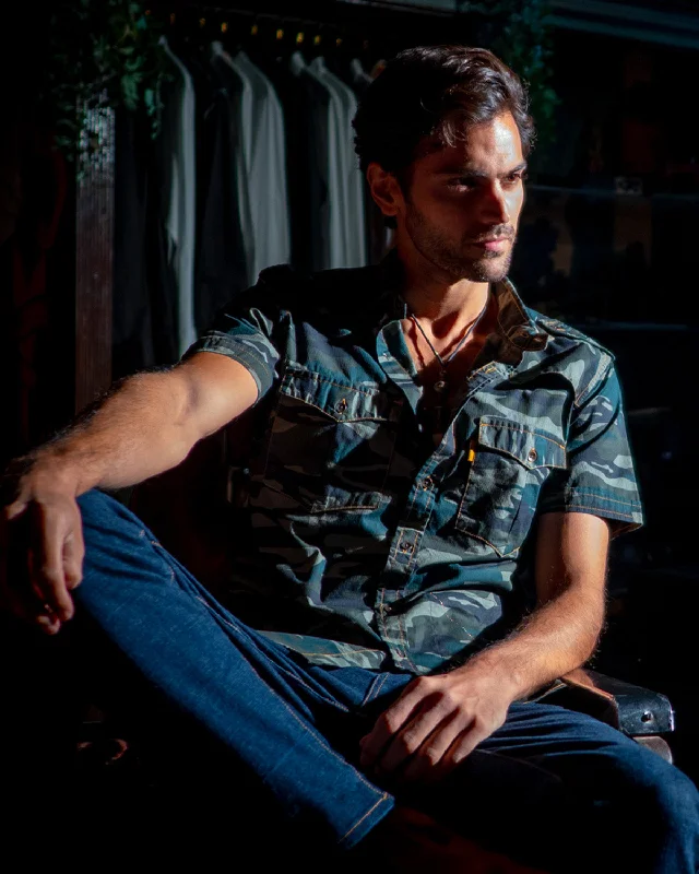 Men's Tailored Fit Checkered Casual Shirts in Multicolor for a Smart - Casual Ensemble The Safari Bush Half Sleeve Shirt - Green Men's Tailored Fit Checkered Casual Shirts in Multicolor for a Smart - Casual Ensemble The Safari Bush Half Sleeve Shirt - Green