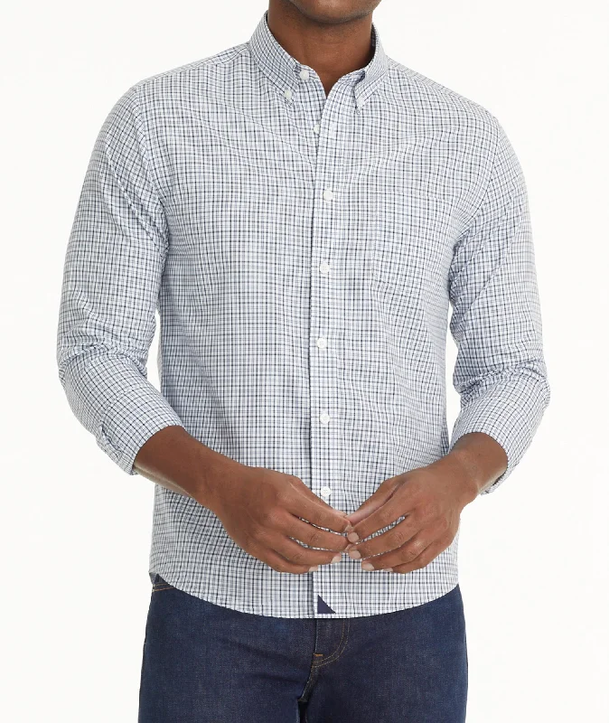 Men's side - stripe track shorts for a sporty running look Wrinkle-Free Caldaro Shirt - FINAL SALE Men's side - stripe track shorts for a sporty running look Wrinkle-Free Caldaro Shirt - FINAL SALE