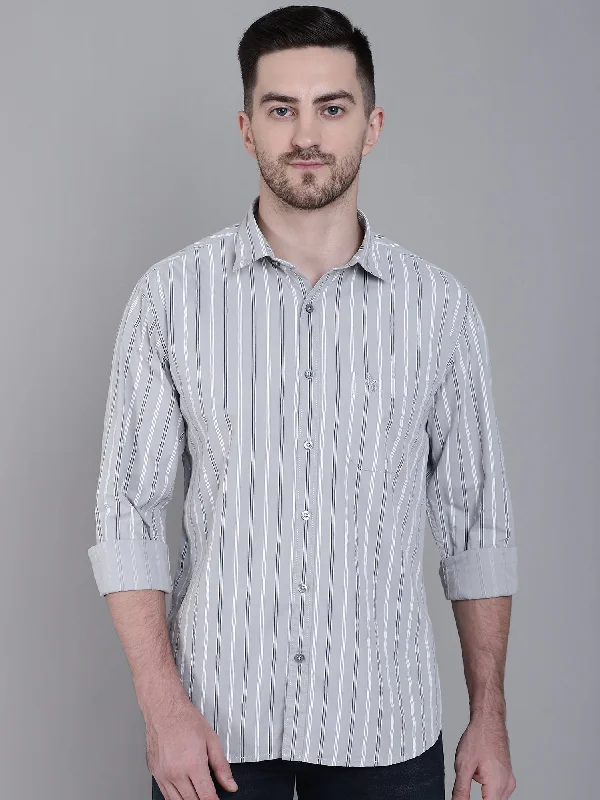 Men's Two - Tone Contrast Panel Casual Shirts in White and Navy for a Stylish and Eye - Catching Design Men's Light Grey Casual Narrow Stripe Full Sleeve Shirt Men's Two - Tone Contrast Panel Casual Shirts in White and Navy for a Stylish and Eye - Catching Design Men's Light Grey Casual Narrow Stripe Full Sleeve Shirt