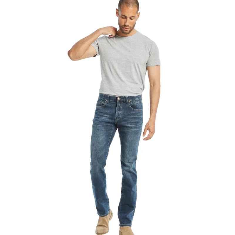 Men's Straight Leg Raw Denim Jeans for a Minimalist and Durable Option Black Bull Apparel Regular Fit Jeans MAD 3641-7220-21 Used Worn 21 Men's Straight Leg Raw Denim Jeans for a Minimalist and Durable Option Black Bull Apparel Regular Fit Jeans MAD 3641-7220-21 Used Worn 21