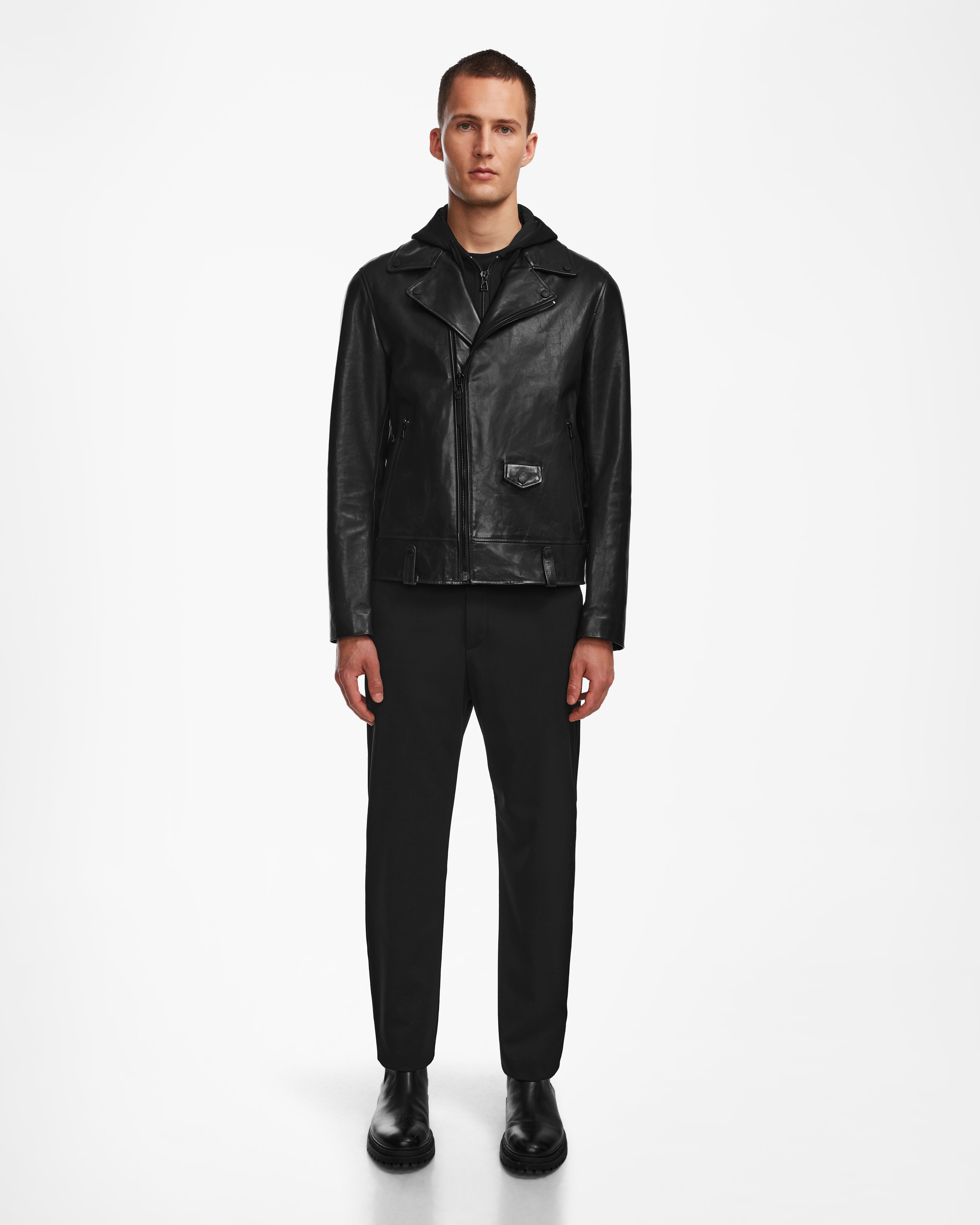 Men coats with a water - resistant finish for light rain and splashes MANUS B - 6124607 Black Men coats with a water - resistant finish for light rain and splashes MANUS B - 6124607 Black