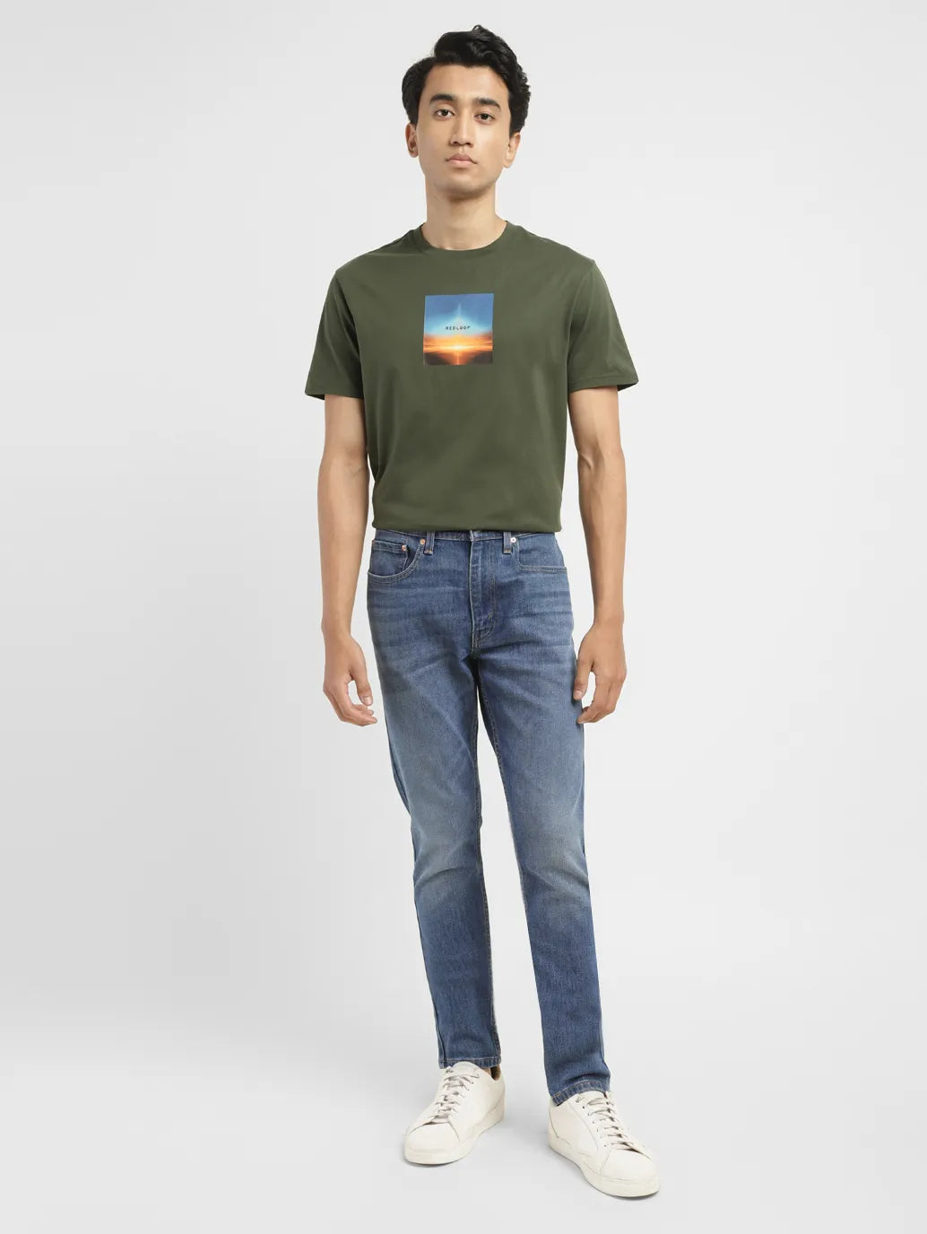 Men's Jeans with a Button - Fly for a Traditional and Classic Aesthetic Men's 512 Mid Indigo Slim Tapered Fit Jeans Men's Jeans with a Button - Fly for a Traditional and Classic Aesthetic Men's 512 Mid Indigo Slim Tapered Fit Jeans