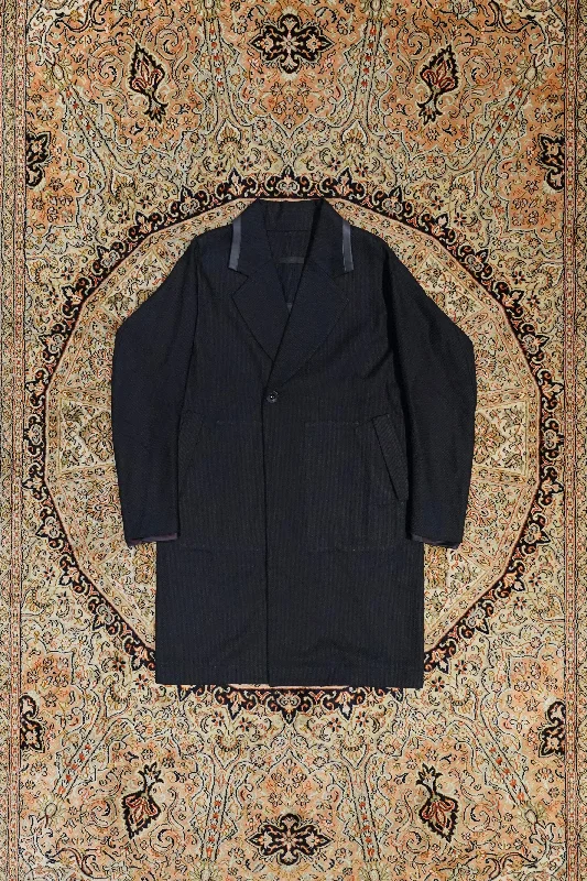 Men coats with a drawstring waist for a customizable fit Sashiko coat (Navy)
