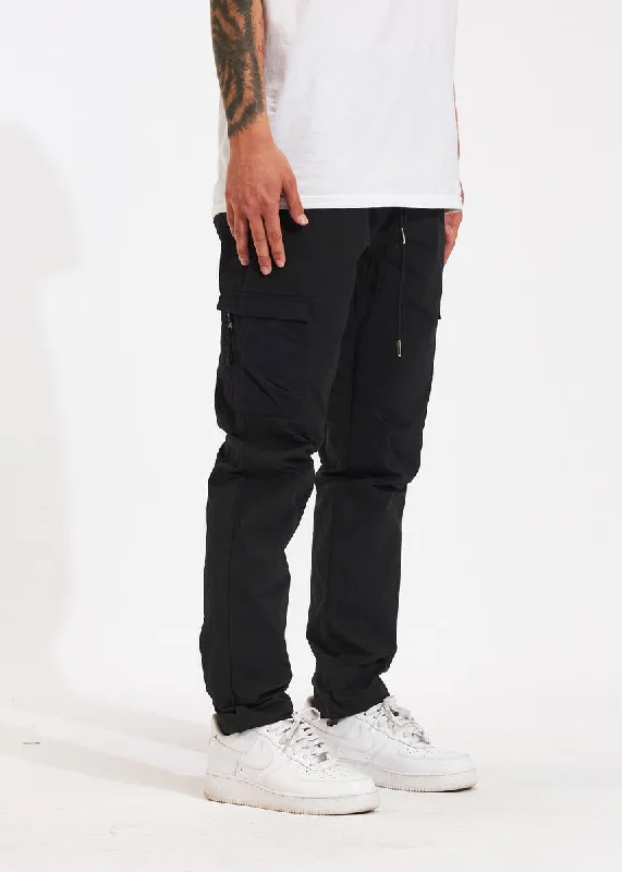 Men's Slim Fit Stretch Jeans in Dark Wash for a Modern and Comfortable Look ROWAN CARGOS (BLACK)