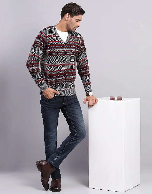 Men's Wrinkle - Resistant Sweaters for Travel​ Men Grey Self Design V Neck Full Sleeve Pullover