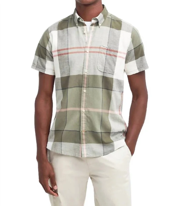 Men's lightweight performance t - shirts for running marathonsDouglas Short Sleeve Tailored Shirt In Glenmore Olive Tartan Men's lightweight performance t - shirts for running marathonsDouglas Short Sleeve Tailored Shirt In Glenmore Olive Tartan