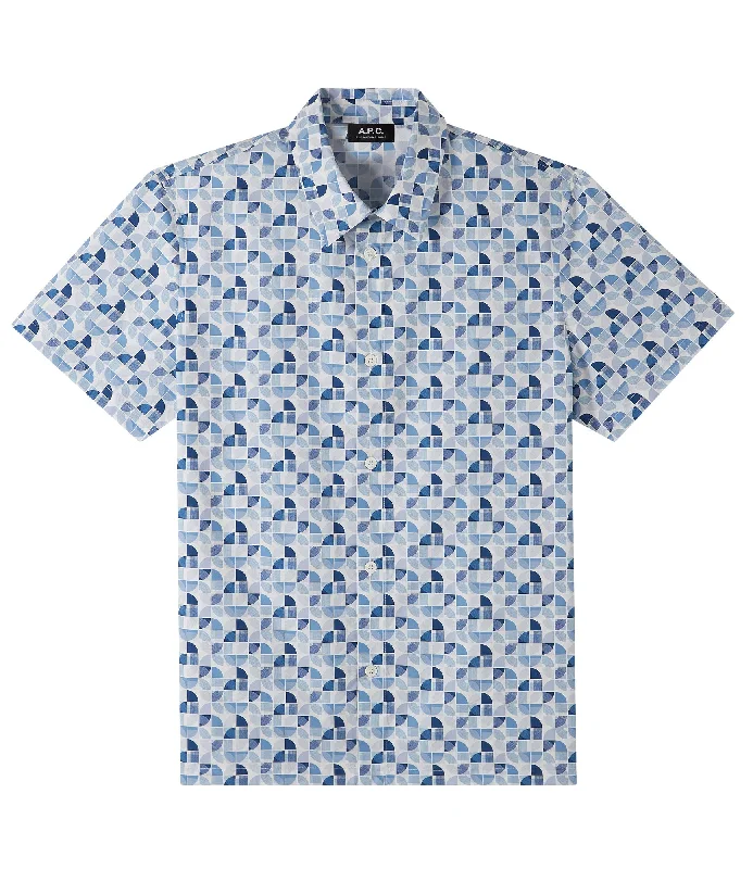 Men's mock - neck t - shirts with a modern and sleek styleLÃandre short-sleeve shirt Men's mock - neck t - shirts with a modern and sleek styleLÃandre short-sleeve shirt