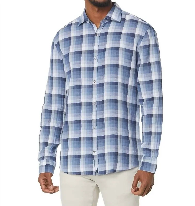 Men's mock - neck t - shirts with a modern and sleek styleMen's Roth Button Down Shirt In Wake Men's mock - neck t - shirts with a modern and sleek styleMen's Roth Button Down Shirt In Wake