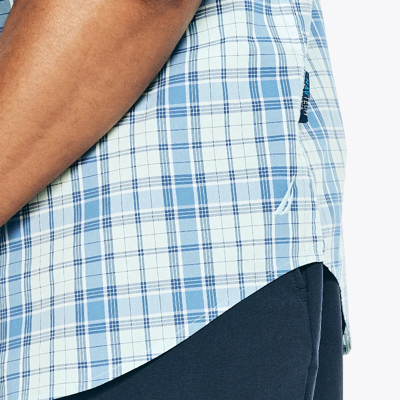 Men's polo t - shirts with a contrast collar for a preppy lookNautica Mens Navtech Trim Fit Plaid Short-Sleeve Shirt Men's polo t - shirts with a contrast collar for a preppy lookNautica Mens Navtech Trim Fit Plaid Short-Sleeve Shirt