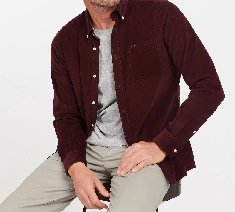 Men's smart - casual checkered t - shirts for semi - formal occasionsRamsey Tailored Shirt In Winter Red Men's smart - casual checkered t - shirts for semi - formal occasionsRamsey Tailored Shirt In Winter Red